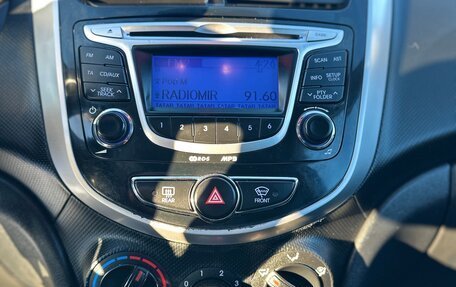 Hyundai Solaris II рестайлинг, 2012 год, 635 000 рублей, 9 фотография