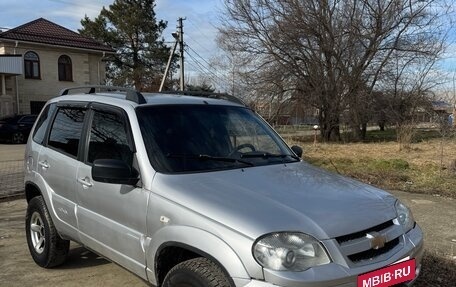 Chevrolet Niva I рестайлинг, 2009 год, 430 000 рублей, 2 фотография