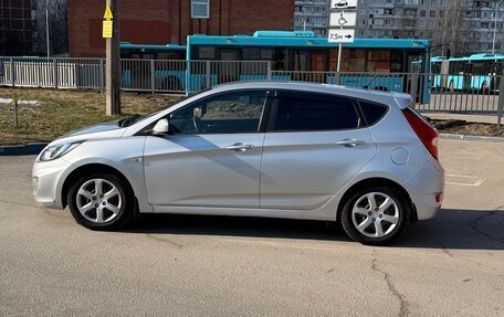 Hyundai Solaris II рестайлинг, 2012 год, 530 000 рублей, 5 фотография