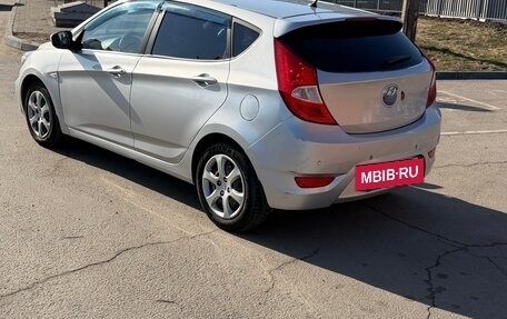 Hyundai Solaris II рестайлинг, 2012 год, 530 000 рублей, 4 фотография