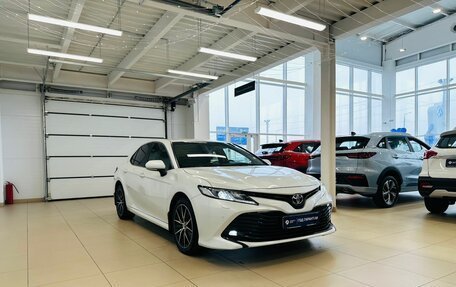Toyota Camry, 2019 год, 2 849 900 рублей, 8 фотография