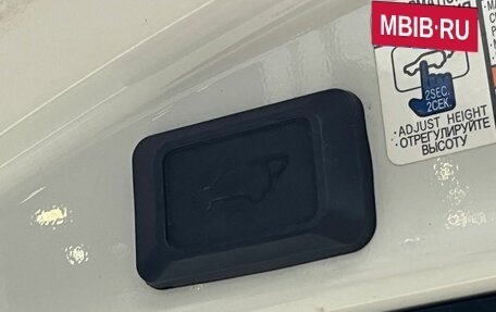 Toyota RAV4, 2015 год, 2 299 000 рублей, 12 фотография