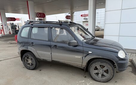 Chevrolet Niva I рестайлинг, 2015 год, 550 000 рублей, 1 фотография