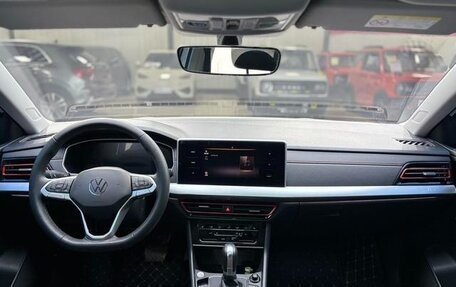 Volkswagen Lavida, 2022 год, 1 900 000 рублей, 8 фотография