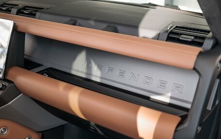 Land Rover Defender II, 2025 год, 15 390 000 рублей, 14 фотография