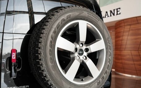 Land Rover Defender II, 2025 год, 15 390 000 рублей, 9 фотография