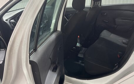 Renault Logan II, 2021 год, 650 000 рублей, 10 фотография