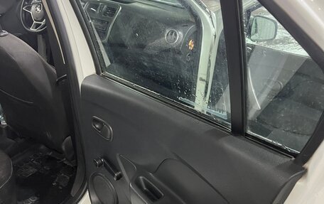 Renault Logan II, 2021 год, 650 000 рублей, 11 фотография