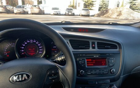 KIA cee'd III, 2012 год, 890 000 рублей, 12 фотография