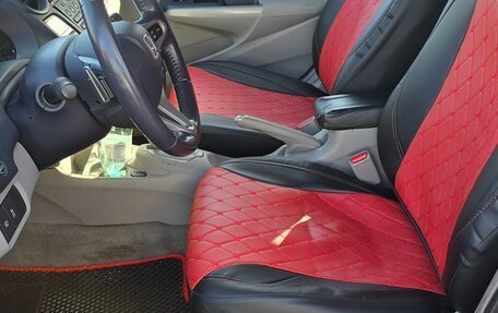 Honda Insight II рестайлинг, 2010 год, 550 000 рублей, 8 фотография