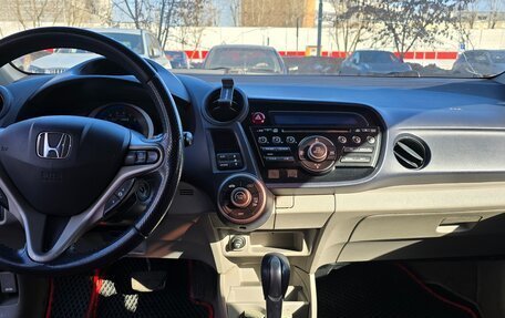 Honda Insight II рестайлинг, 2010 год, 550 000 рублей, 13 фотография