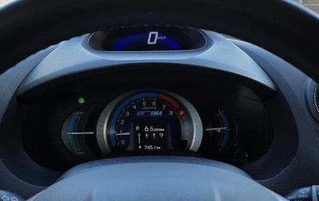 Honda Insight II рестайлинг, 2010 год, 550 000 рублей, 18 фотография