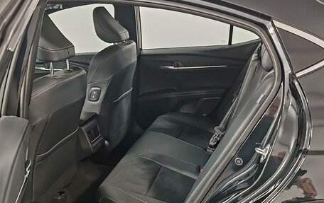 Toyota Camry, 2025 год, 5 550 000 рублей, 20 фотография