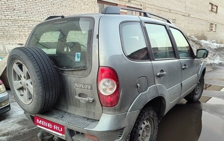 Chevrolet Niva I рестайлинг, 2013 год, 635 000 рублей, 4 фотография