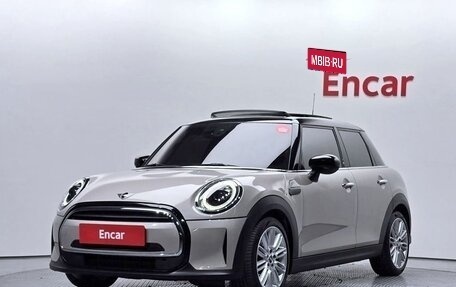 MINI Cabrio, 2022 год, 2 050 000 рублей, 1 фотография