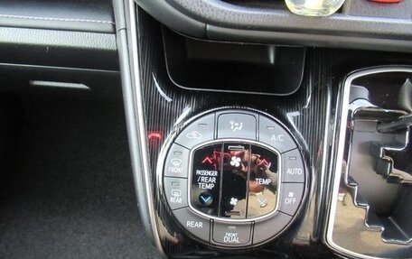 Toyota Esquire I, 2021 год, 2 170 333 рублей, 18 фотография