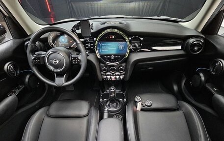 MINI Cabrio, 2022 год, 2 050 000 рублей, 5 фотография