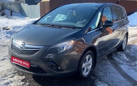 Opel Zafira C рестайлинг, 2013 год, 1 070 000 рублей, 1 фотография