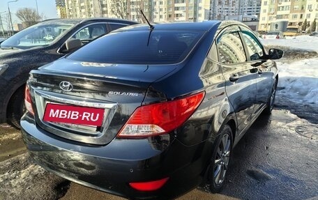 Hyundai Solaris II рестайлинг, 2013 год, 1 100 000 рублей, 3 фотография