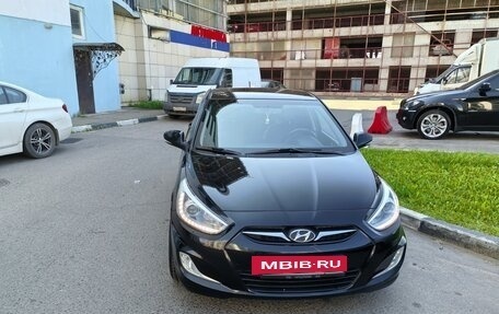 Hyundai Solaris II рестайлинг, 2013 год, 1 100 000 рублей, 16 фотография