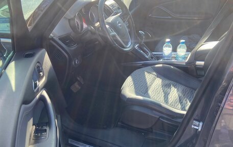 Opel Zafira C рестайлинг, 2013 год, 1 070 000 рублей, 8 фотография