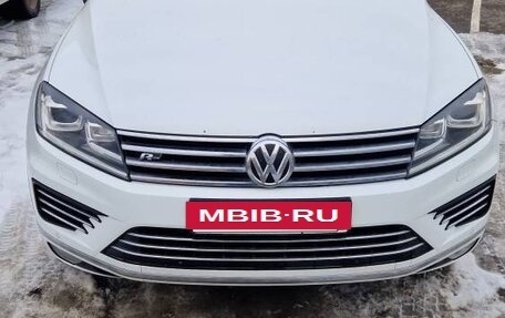 Volkswagen Touareg III, 2017 год, 3 300 000 рублей, 2 фотография