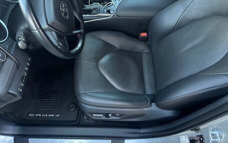 Toyota Camry, 2022 год, 3 450 000 рублей, 7 фотография