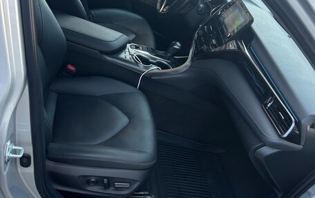 Toyota Camry, 2022 год, 3 450 000 рублей, 8 фотография