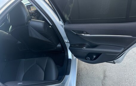 Toyota Camry, 2022 год, 3 450 000 рублей, 9 фотография