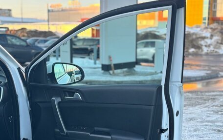 KIA Sportage IV рестайлинг, 2020 год, 2 440 000 рублей, 8 фотография