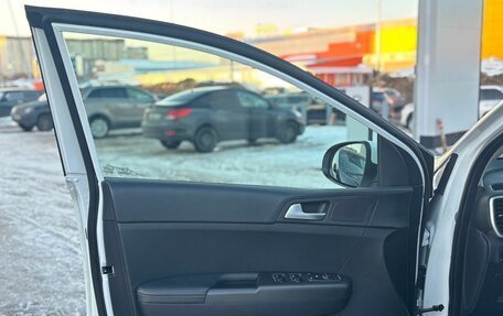 KIA Sportage IV рестайлинг, 2020 год, 2 440 000 рублей, 15 фотография