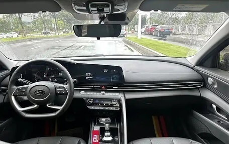 Hyundai Elantra, 2025 год, 1 756 000 рублей, 9 фотография