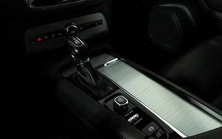 Volvo XC90 II рестайлинг, 2019 год, 4 490 000 рублей, 22 фотография