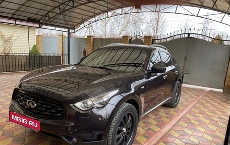 Infiniti FX II, 2009 год, 1 630 000 рублей, 3 фотография