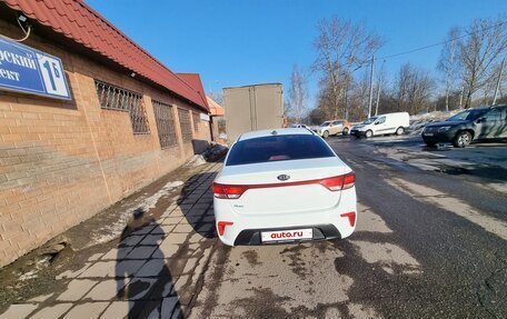 KIA Rio IV, 2017 год, 890 000 рублей, 2 фотография