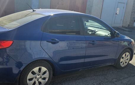 KIA Rio III рестайлинг, 2013 год, 1 100 000 рублей, 4 фотография