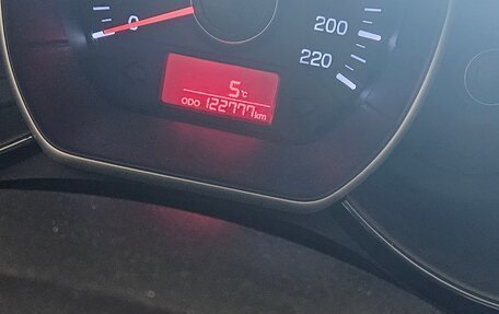 KIA Rio III рестайлинг, 2013 год, 1 100 000 рублей, 16 фотография