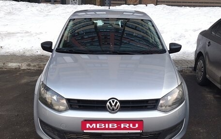 Volkswagen Polo VI (EU Market), 2011 год, 780 000 рублей, 2 фотография
