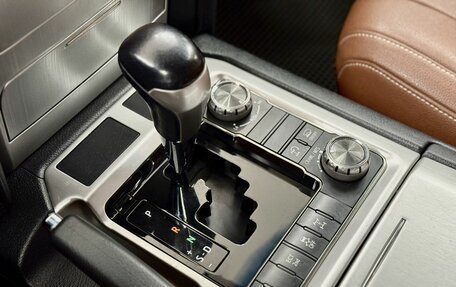 Toyota Land Cruiser 200, 2016 год, 4 999 000 рублей, 17 фотография