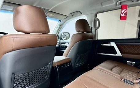 Toyota Land Cruiser 200, 2016 год, 4 999 000 рублей, 13 фотография