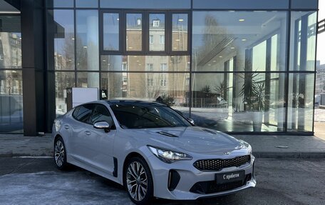 KIA Stinger I, 2017 год, 2 240 000 рублей, 3 фотография