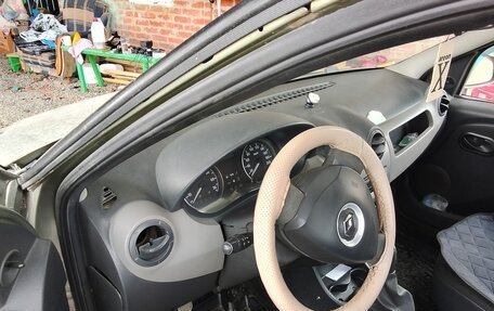 Renault Logan I, 2010 год, 170 000 рублей, 7 фотография