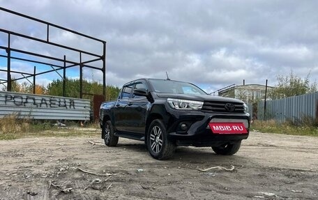 Toyota Hilux VIII, 2018 год, 2 600 000 рублей, 2 фотография