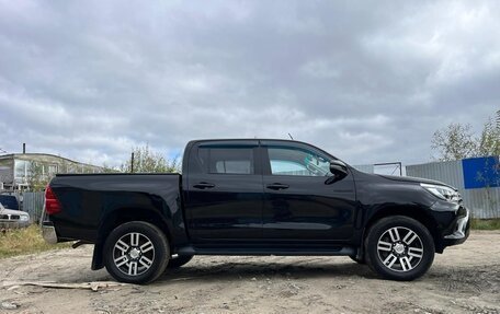 Toyota Hilux VIII, 2018 год, 2 600 000 рублей, 4 фотография