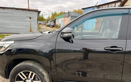 Toyota Hilux VIII, 2018 год, 2 600 000 рублей, 11 фотография