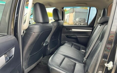 Toyota Hilux VIII, 2018 год, 2 600 000 рублей, 27 фотография