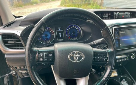 Toyota Hilux VIII, 2018 год, 2 600 000 рублей, 31 фотография