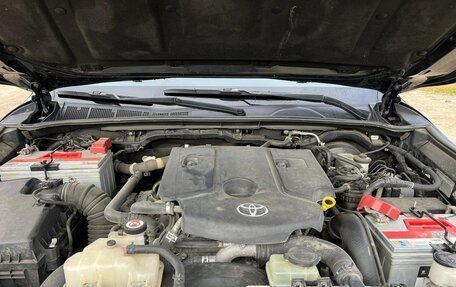 Toyota Hilux VIII, 2018 год, 2 600 000 рублей, 35 фотография