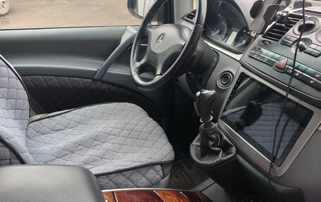 Mercedes-Benz Viano, 2010 год, 1 800 000 рублей, 3 фотография