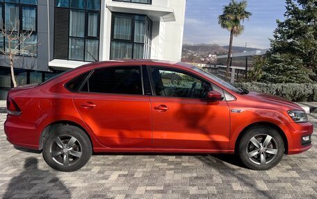 Volkswagen Polo VI (EU Market), 2016 год, 950 000 рублей, 2 фотография